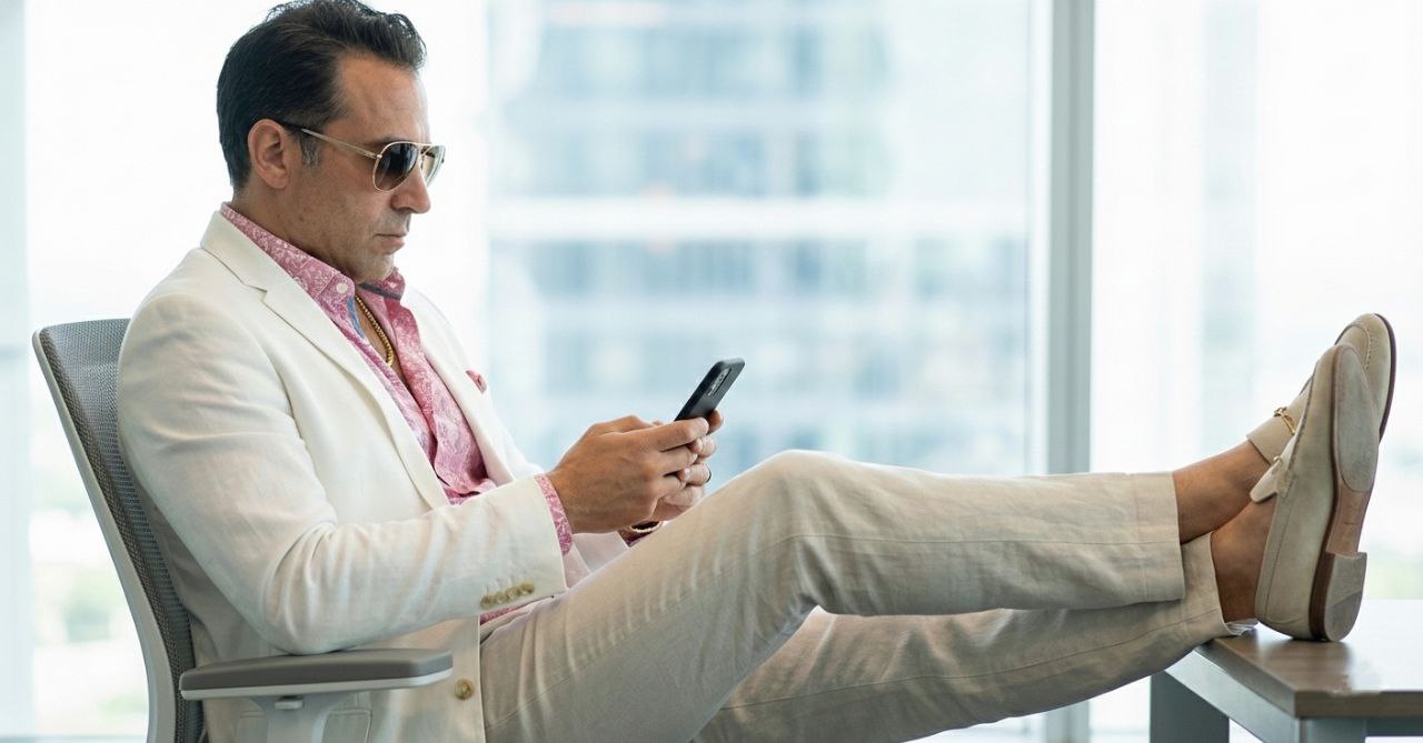 Larry Pink Party Scene